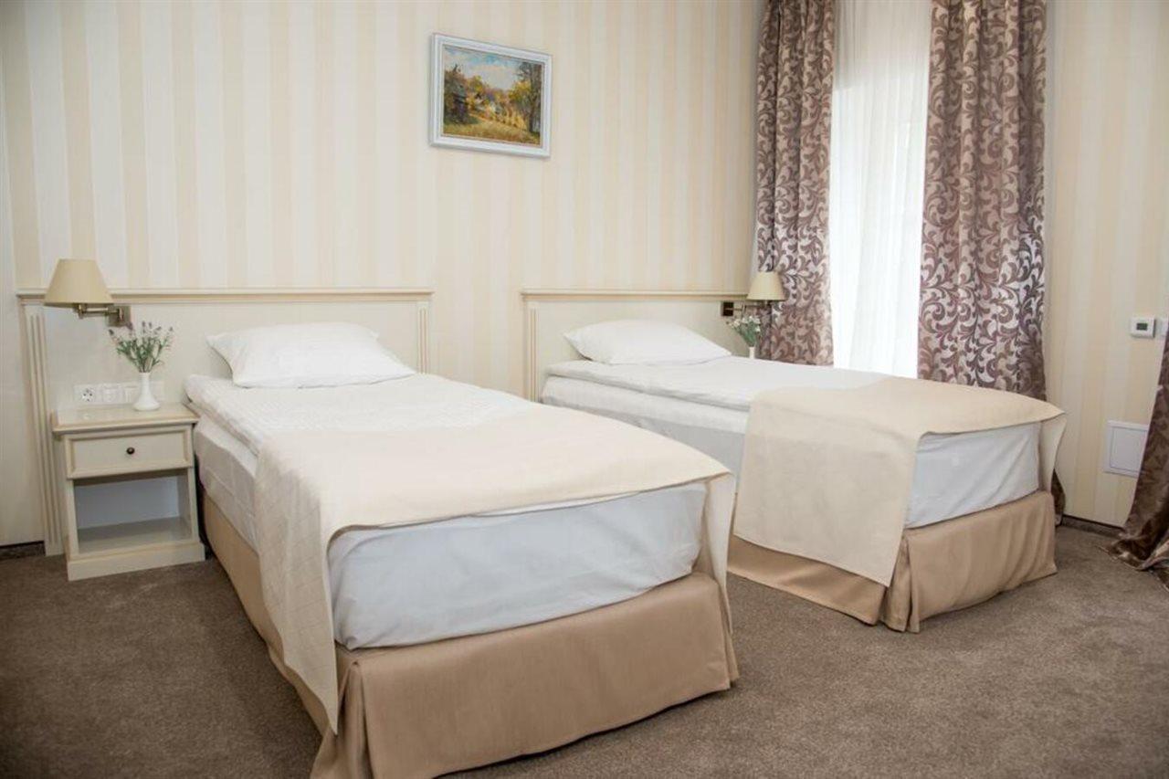 Pletnevskiy Inn Харьков Экстерьер фото