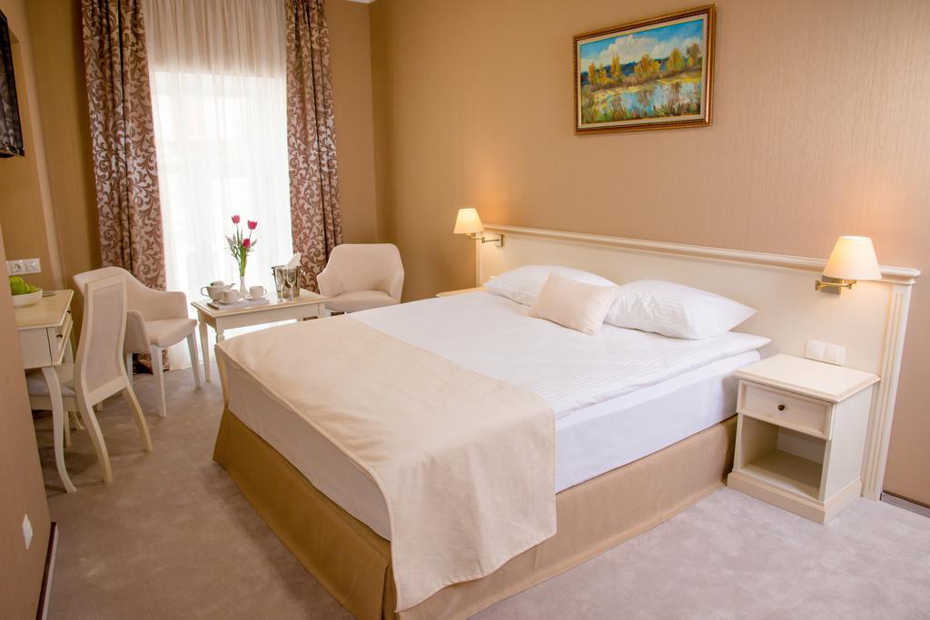 Pletnevskiy Inn Харьков Экстерьер фото