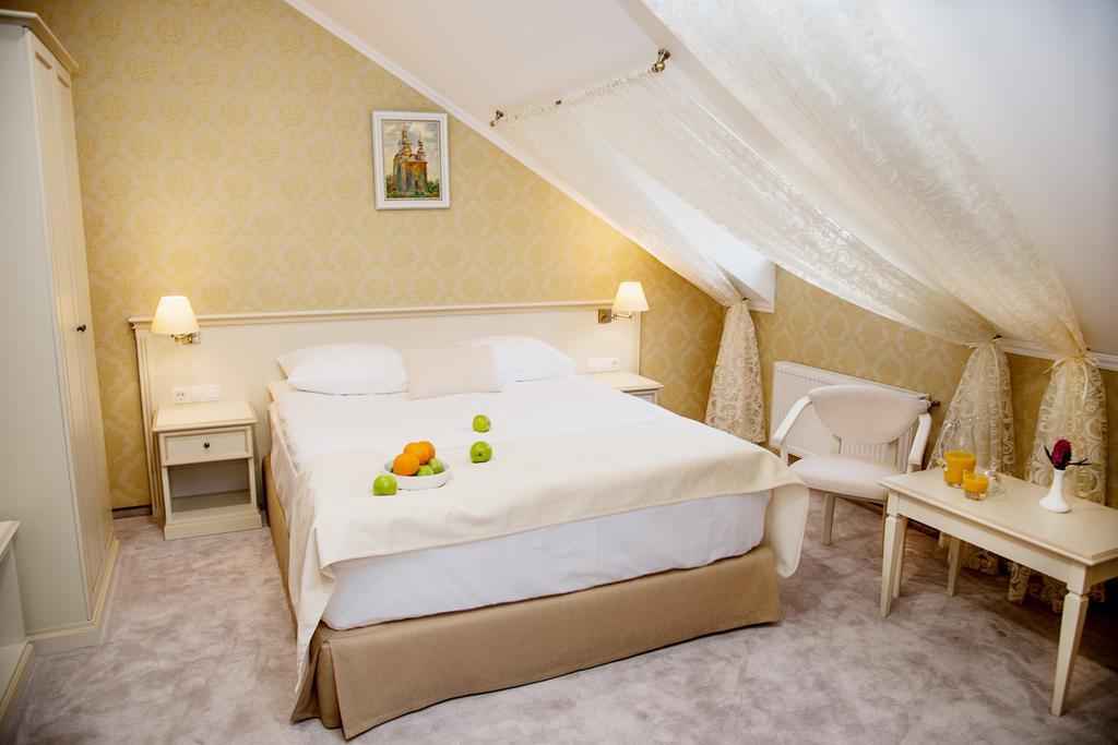 Pletnevskiy Inn Харьков Экстерьер фото