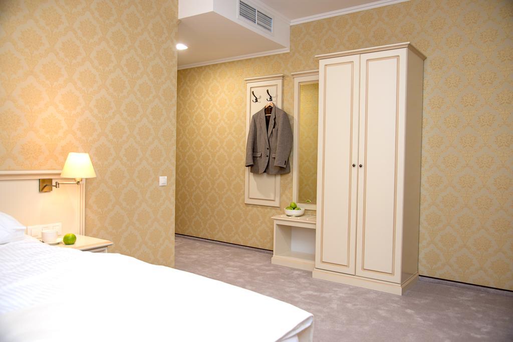 Pletnevskiy Inn Харьков Экстерьер фото