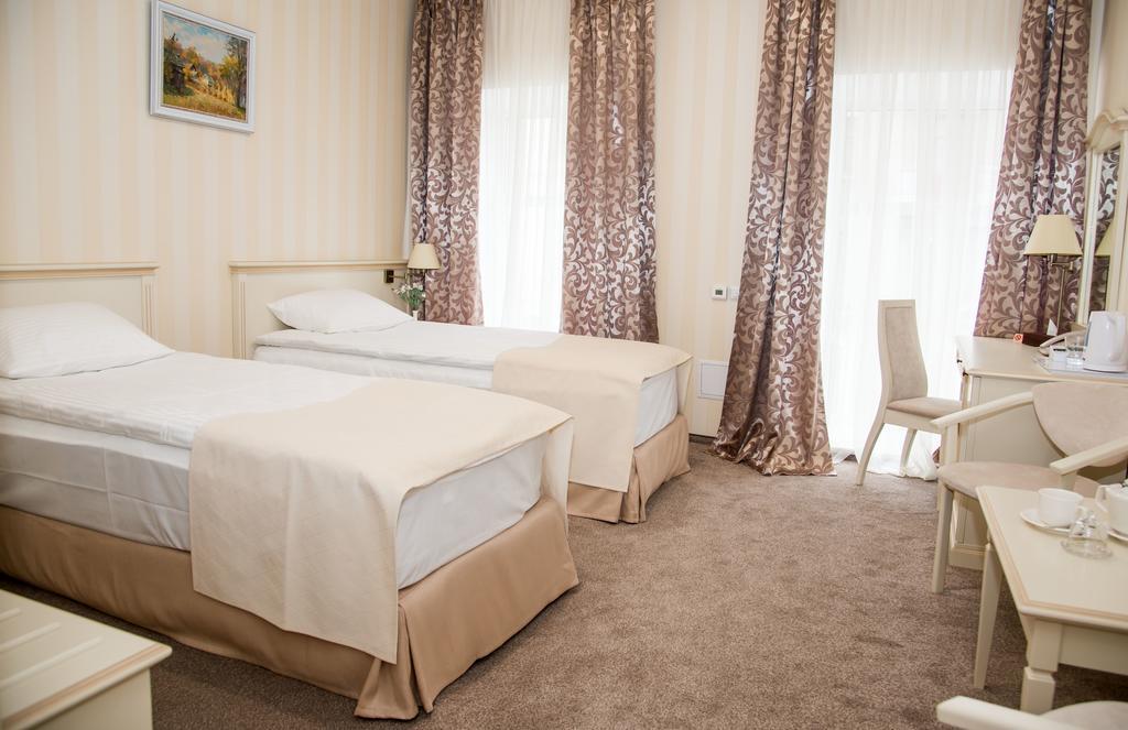 Pletnevskiy Inn Харьков Экстерьер фото