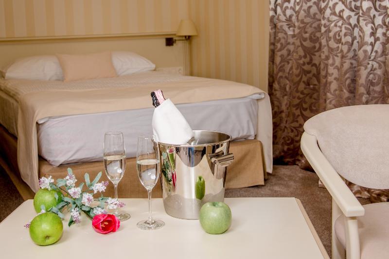 Pletnevskiy Inn Харьков Экстерьер фото