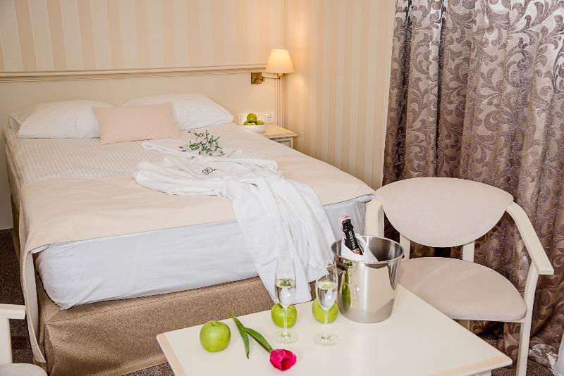 Pletnevskiy Inn Харьков Экстерьер фото