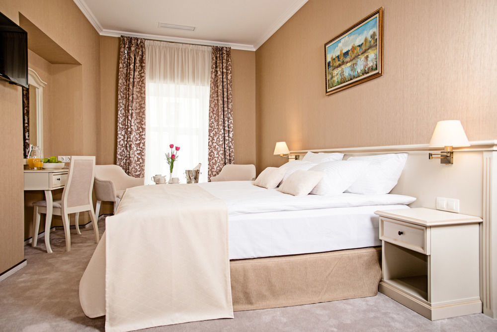 Pletnevskiy Inn Харьков Экстерьер фото