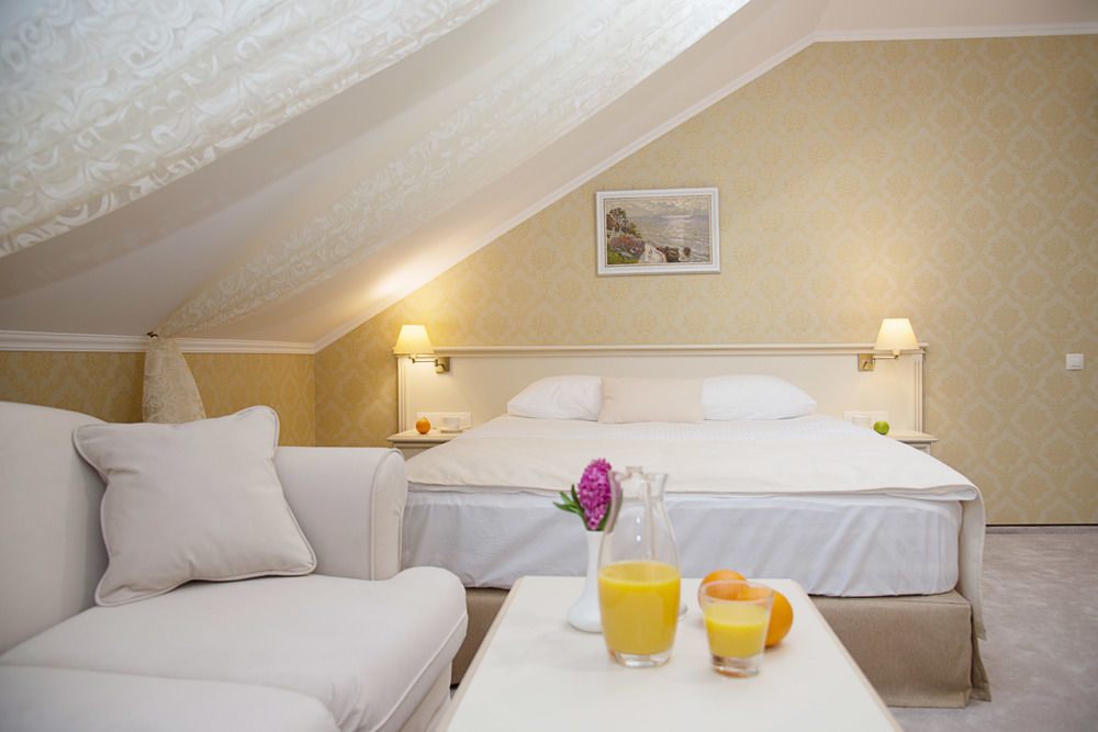 Pletnevskiy Inn Харьков Экстерьер фото